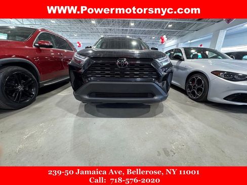 Used 2024 Toyota RAV4 XLE image 2