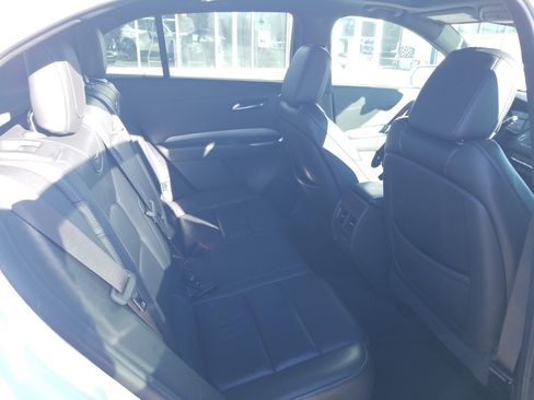 Used 2021 Cadillac XT4 Premium Luxury image 15