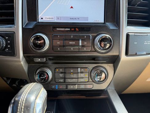 Used 2017 Ford F150 Lariat w/ Equipment Group 502A Luxury image 15