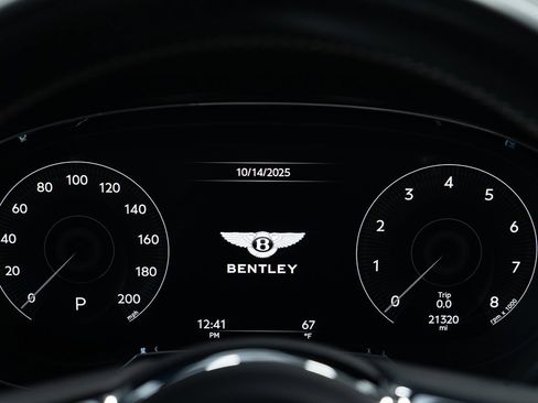 Certified 2021 Bentley Bentayga image 33