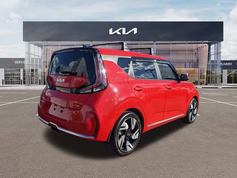 Certified 2025 Kia Soul GT-Line image 4