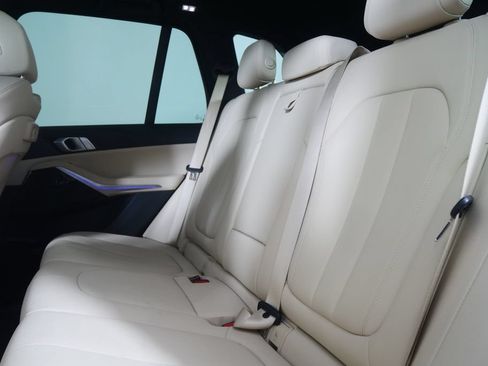 Used 2020 BMW X5 sDrive40i w/ Premium Package RWD image 14