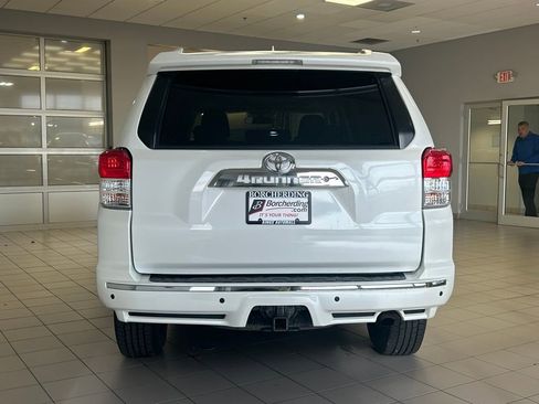 Used 2011 Toyota 4Runner SR5 image 6