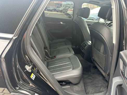 Used 2019 Audi Q5 2.0T Premium Plus w/ Premium Plus Package AWD/4WD image 17