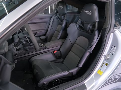 Used 2025 Porsche 911 GT3 RS RWD image 9