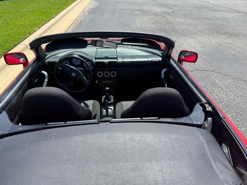 Used 2002 Toyota MR2 RWD image 22