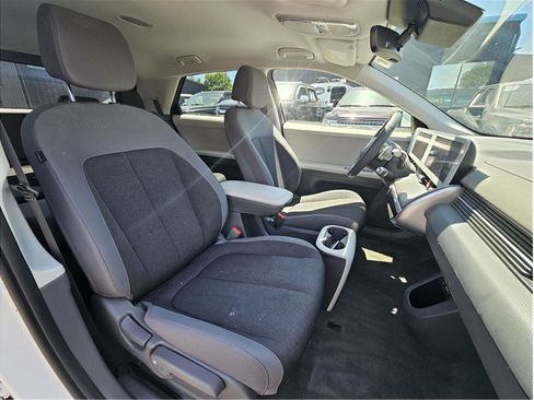 Used 2024 Hyundai Ioniq 5 SEL AWD/4WD image 3