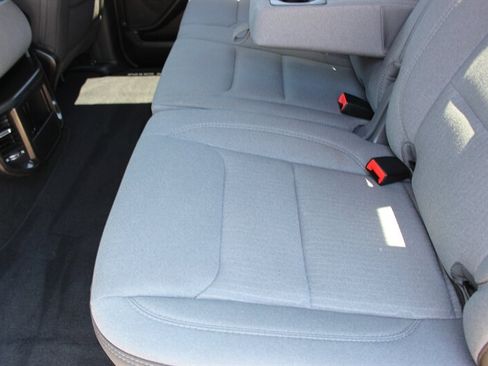 Used 2020 RAM 1500 Big Horn AWD/4WD image 22