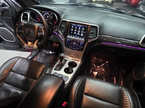 Used 2018 Jeep Grand Cherokee Trackhawk AWD/4WD image 22