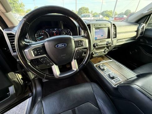 Used 2019 Ford Expedition Platinum AWD/4WD image 12