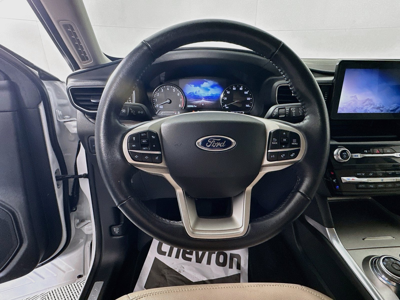 Used 2022 Ford Explorer Limited RWD image 11