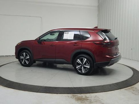Used 2024 Nissan Rogue SL w/ SL Premium Package FWD image 6