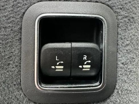 Used 2020 Mercedes-Benz GLS 450 4MATIC image 50
