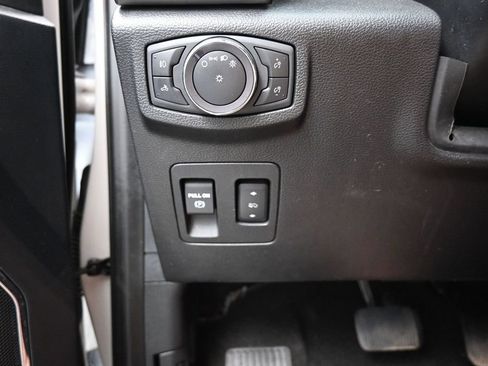 Used 2019 Ford F150 Platinum w/ Technology Package AWD/4WD image 21
