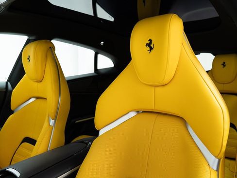 Used 2024 Ferrari Purosangue image 17