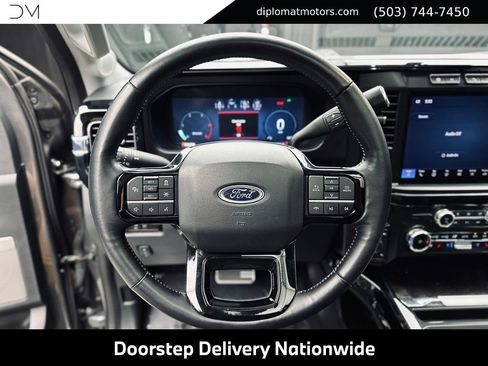 Used 2024 Ford F250 Lariat w/ Lariat Ultimate Package AWD/4WD image 37