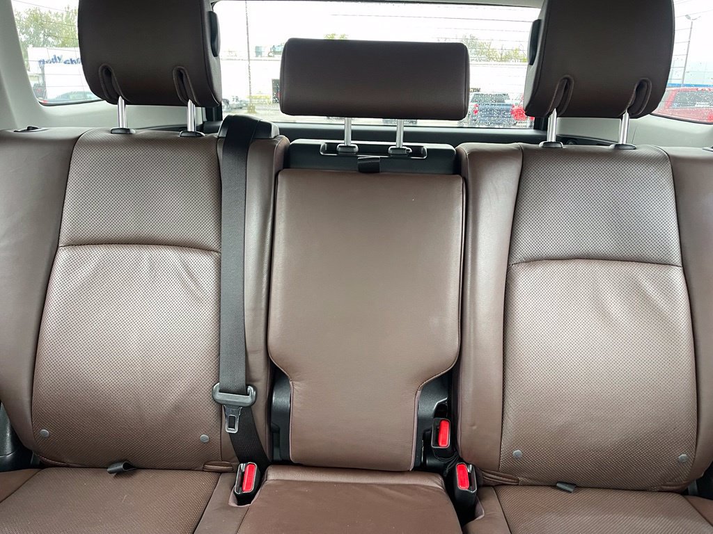 Used 2024 Toyota 4Runner Limited AWD/4WD image 12