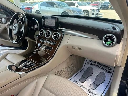 Used 2015 Mercedes-Benz C 300 4MATIC Sedan image 49