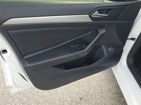 Used 2024 Volkswagen Jetta S image 18