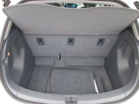 Used 2020 Chevrolet Bolt LT image 19