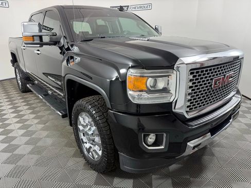 Used 2016 GMC Sierra 2500 Denali image 8
