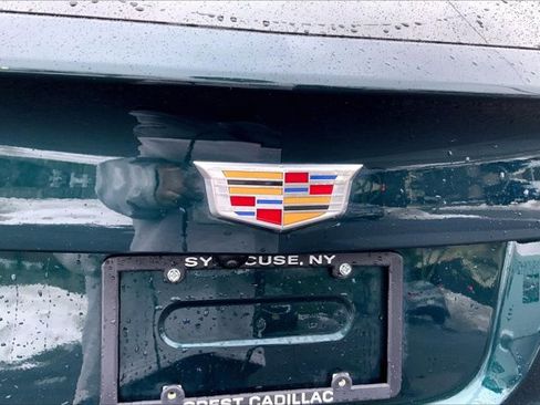 Used 2024 Cadillac XT4 Luxury w/ Cold Weather Package image 31