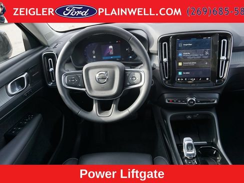 Used 2024 Volvo XC40 B5 Plus w/ Protection Package Premier AWD/4WD image 14