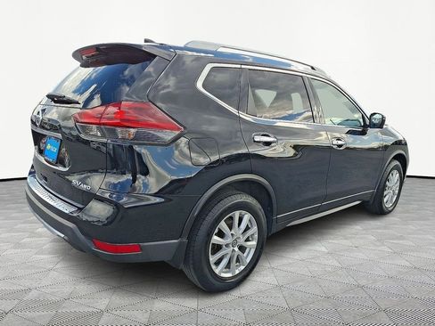 Used 2018 Nissan Rogue SV w/ Sun & Sound Touring Package AWD/4WD image 7