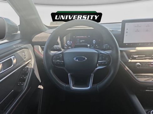 Used 2025 Ford Explorer ST-Line w/ ST-Line Street Pack AWD/4WD image 28