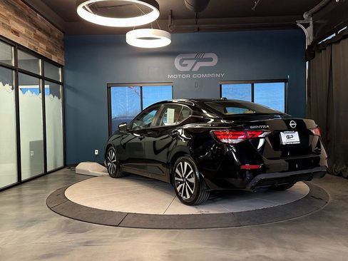 Used 2024 Nissan Sentra SV w/ SV Premium Package image 5