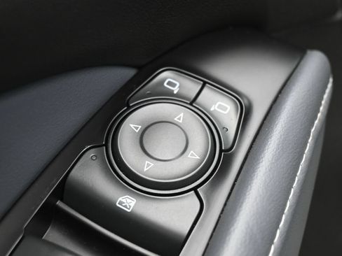 Used 2018 Buick Enclave Essence FWD image 14
