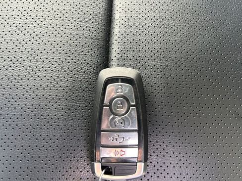 Used 2025 Ford F150 Lariat w/ Bed Utility Package AWD/4WD image 33