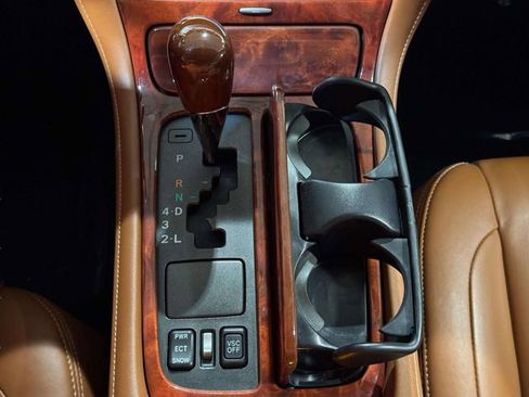 Used 2004 Lexus SC 430 Convertible image 23