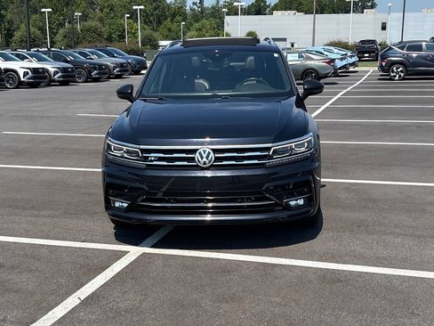 Used 2020 Volkswagen Tiguan SEL Premium R-Line w/ 3rd Row Seat Package AWD/4WD image 2