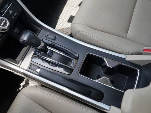 Used 2015 Honda Accord Touring image 34