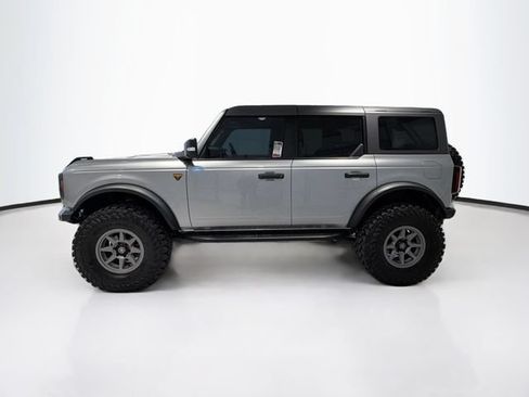 Used 2023 Ford Bronco Badlands AWD/4WD image 4