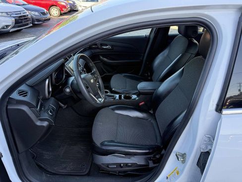 Used 2014 Chevrolet Malibu LT w/ Power Convenience Package FWD image 12