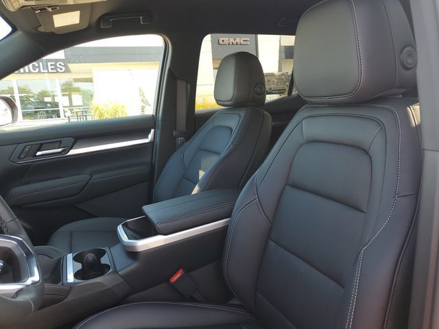 New 2027 GMC Terrain Elevation w/ Elevation Premium Package AWD/4WD image 5
