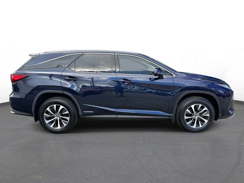 Certified 2022 Lexus RX 450hL AWD w/ Premium Package image 2