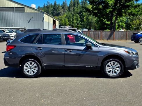 Used 2018 Subaru Outback 2.5i AWD/4WD image 8