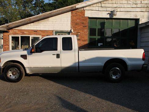 Used 2008 Ford F250 XLT image 8