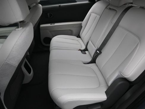 Used 2025 Hyundai Ioniq 5 Limited RWD image 29