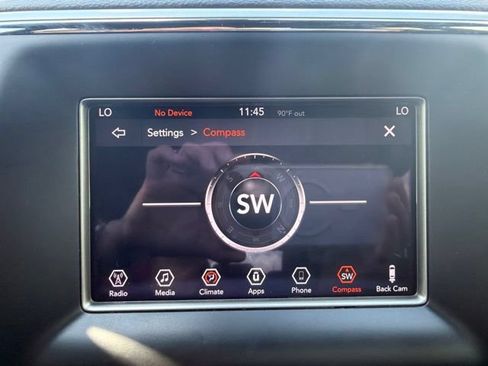 Used 2018 Jeep Grand Cherokee Laredo RWD image 25