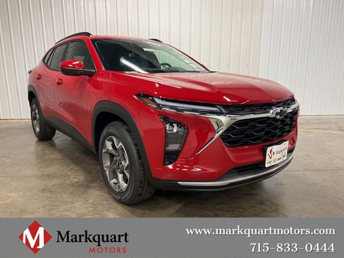 New 2026 Chevrolet Trax LT image 1