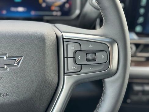 New 2026 Chevrolet Traverse Z71 w/ Driver Confidence Package AWD/4WD image 28