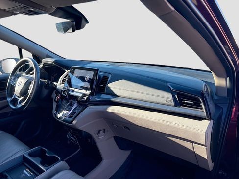 Used 2021 Honda Odyssey Elite image 32