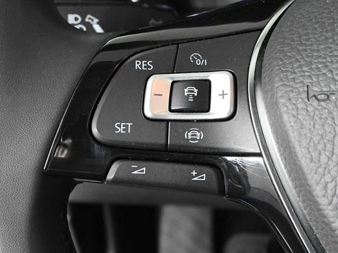 Used 2020 Volkswagen Jetta SEL Premium FWD image 22