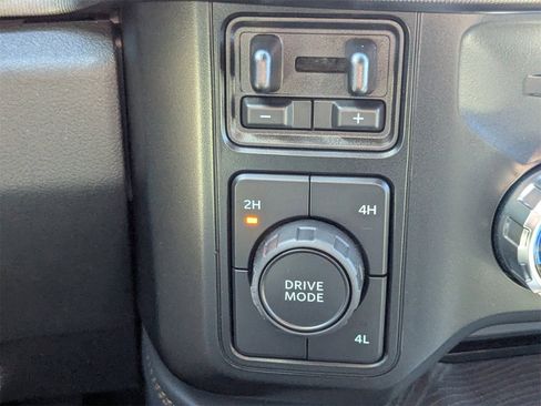 Used 2024 Ford F450 Platinum w/ FX4 Off-Road Package image 26