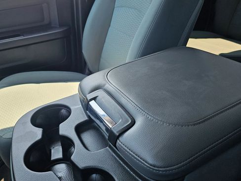 Used 2018 RAM 2500 Tradesman w/ Chrome Appearance Group AWD/4WD image 18