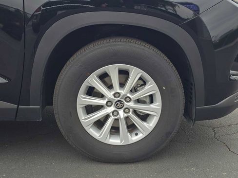 Certified 2025 Toyota Grand Highlander FWD image 9